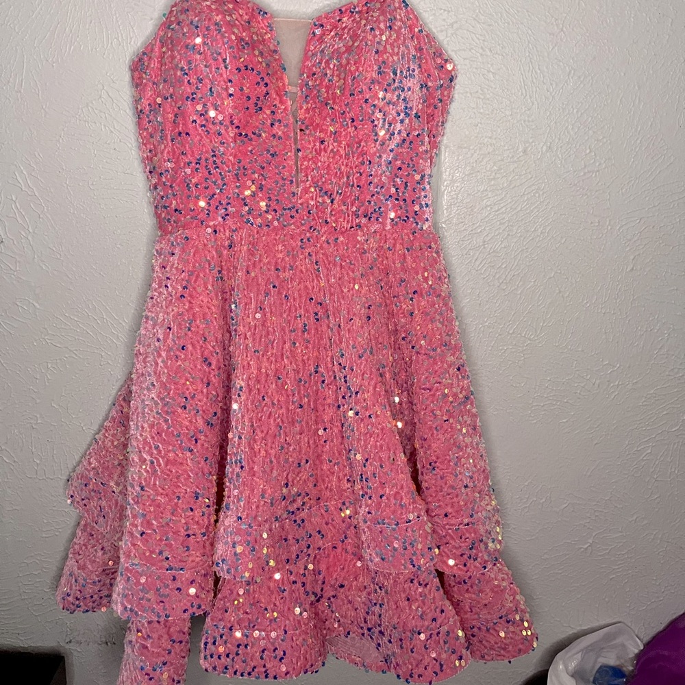 Beautiful Formal Dress !